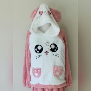 NWT Flirty, Adorable Pink and White Fashion Design Pajamas. Fits L/XL See Desp